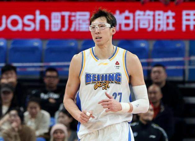 太离谱！周琦8罚0中+连续罚丢12球 | 中国区|球友会|股份有限公司