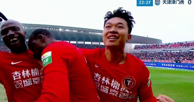 辽宁铁人中超处子球！姆本扎两连击，全队疯狂庆祝，津门虎仍0球 | 中国区|球友会|股份有限公司